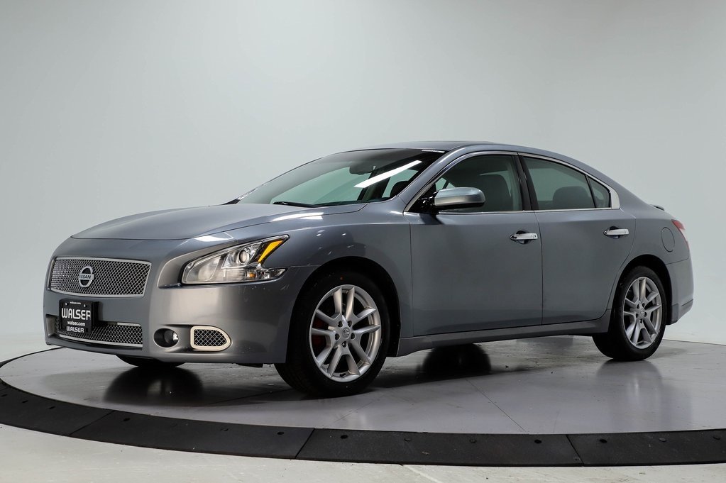 Pre Owned 2009 Nissan Maxima 3 5 S Fwd Sedan In West Bloomington