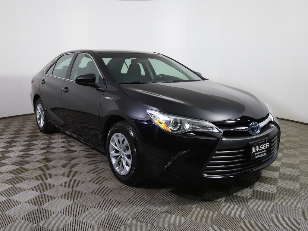 Pre Owned 2016 Toyota Camry Hybrid Le Sedan In West Pre Owned 2016 Toyota Camry Hybrid Le